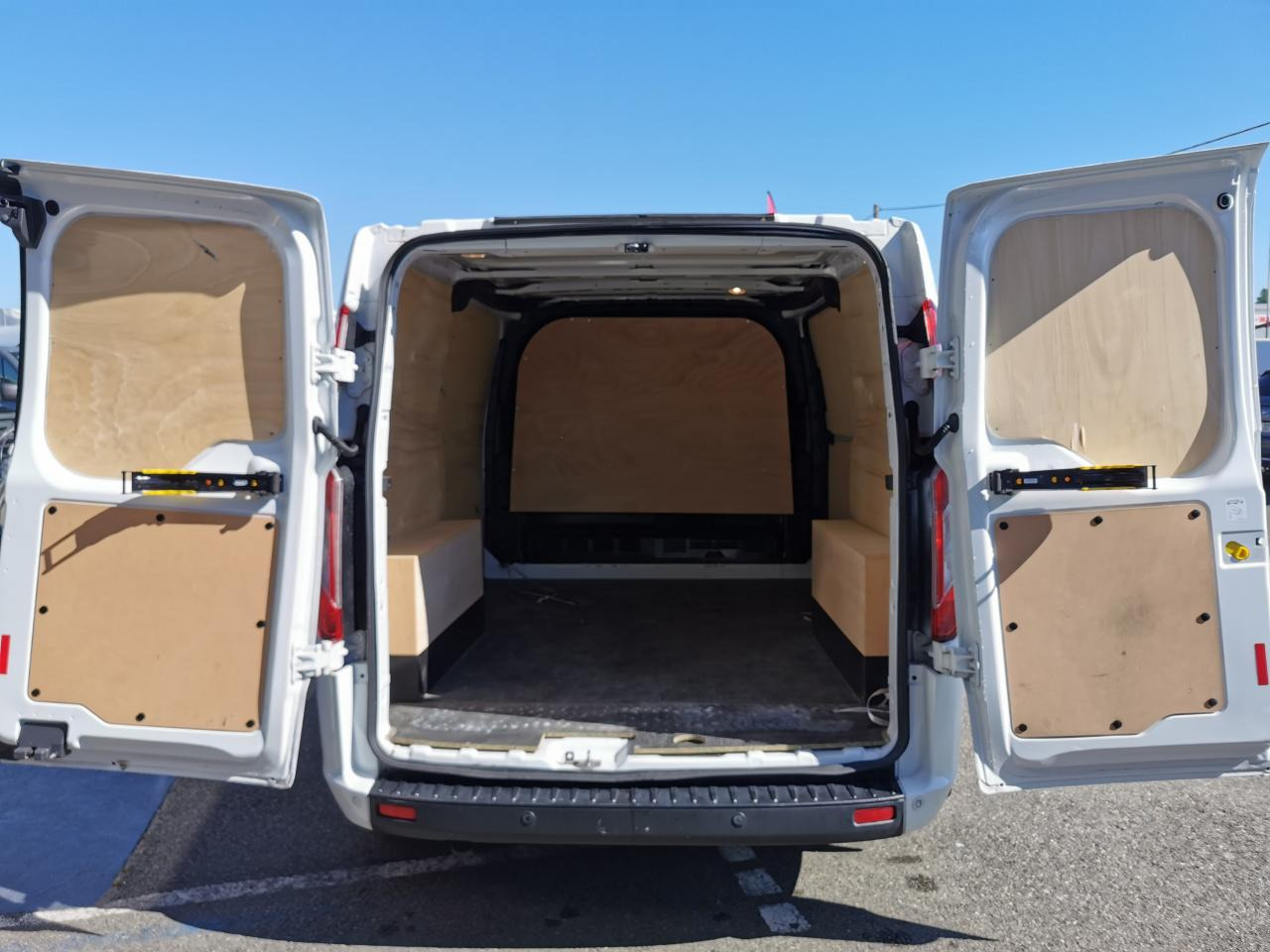 FORD Transit Custom 2.0 TDCi - 130 - BVA S&S TRANSIT CUSTOM FOURGON Fourgon 300 L1H1 Trend Business P - Krovininis mikroautobusas: foto 3 FORD Transit Custom 2.0 TDCi - 130 - BVA S&S TRANSIT CUSTOM FOURGON Fourgon 300 L1H1 Trend Business P - Krovininis mikroautobusas: foto 3