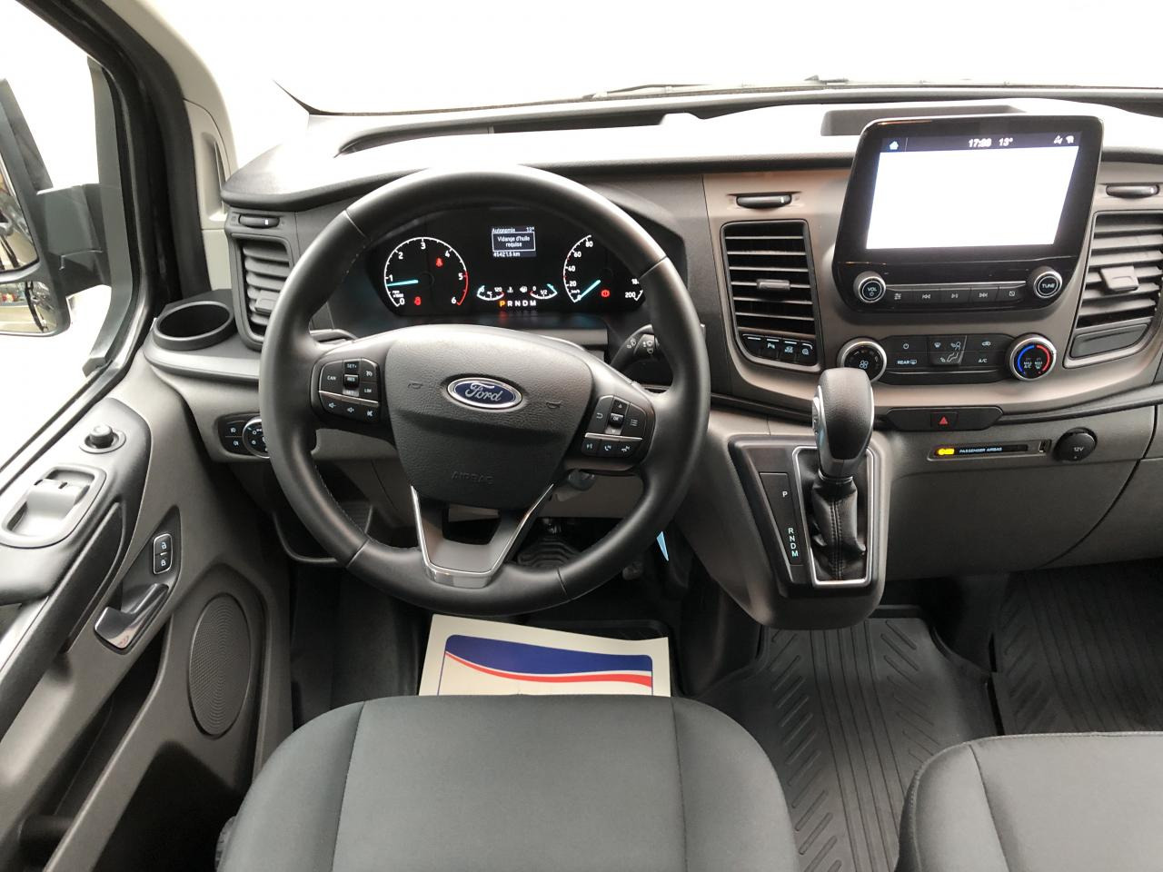 FORD transit custom kombi Transit Custom 2.0 EcoBlue 130 ch BVA S&S combi 9 places 320 L2H1 Trend Business - Keleivinis furgonas: foto 2 FORD transit custom kombi Transit Custom 2.0 EcoBlue 130 ch BVA S&S combi 9 places 320 L2H1 Trend Business - Keleivinis furgonas: foto 2