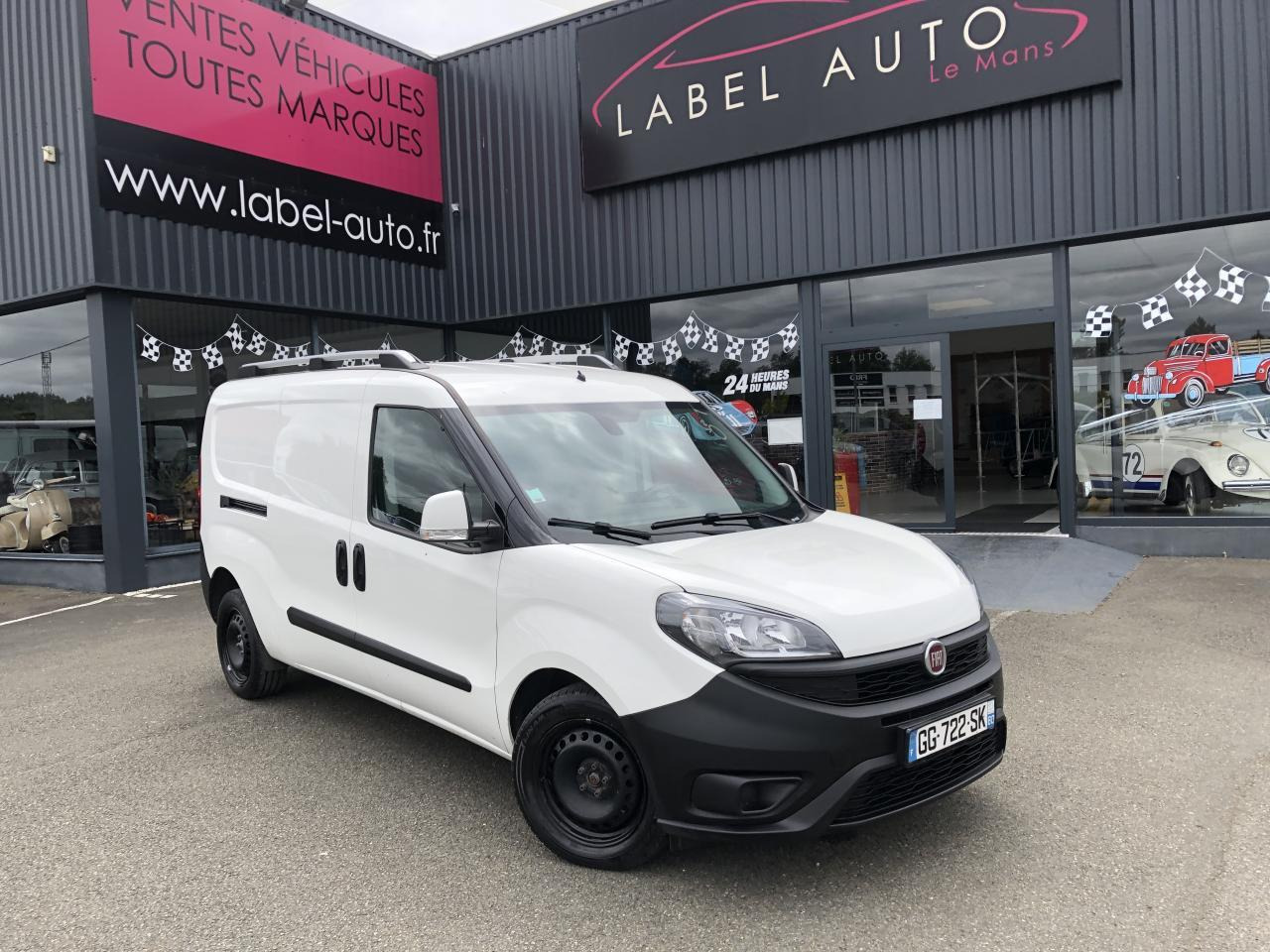 Fiat Doblo Cargo MAXI 1.6 MULTIJET 105CH 1005KG BUSINESS - Krovininis mikroautobusas: foto 1 Fiat Doblo Cargo MAXI 1.6 MULTIJET 105CH 1005KG BUSINESS - Krovininis mikroautobusas: foto 1
