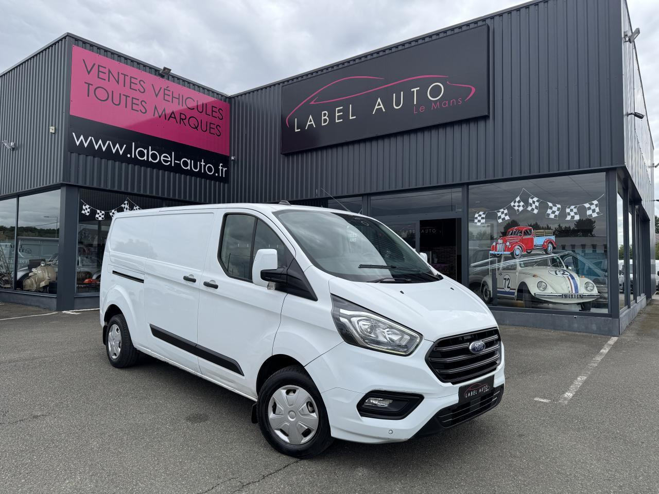 Ford Transit Custom 300 L2H1 2.0 ECOBLUE 130 HYBRID TREND BUSINESS - Krovininis mikroautobusas: foto 1 Ford Transit Custom 300 L2H1 2.0 ECOBLUE 130 HYBRID TREND BUSINESS - Krovininis mikroautobusas: foto 1