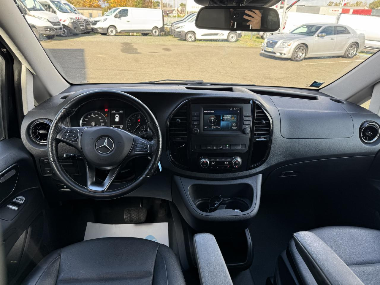 MERCEDES Vito MIXTO Extra Long 3.05t 119 CDI BlueEfficiency - BVA 9G-Tronic Propulsion MIXTO - BM 447 first - Krovininis mikroautobusas: foto 3 MERCEDES Vito MIXTO Extra Long 3.05t 119 CDI BlueEfficiency - BVA 9G-Tronic Propulsion MIXTO - BM 447 first - Krovininis mikroautobusas: foto 3