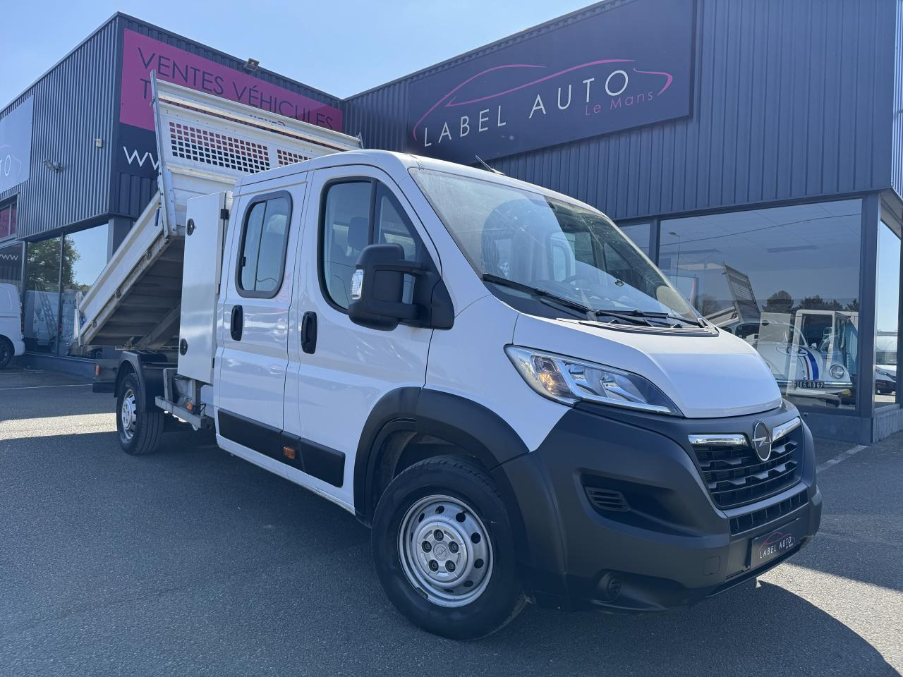 OPEL MOVANO 3T5 BENNE + COFFRE DOUBLE CABINE 6PLACES 2.2 HDI 165CH - Mažas savivartis: foto 2 OPEL MOVANO 3T5 BENNE + COFFRE DOUBLE CABINE 6PLACES 2.2 HDI 165CH - Mažas savivartis: foto 2
