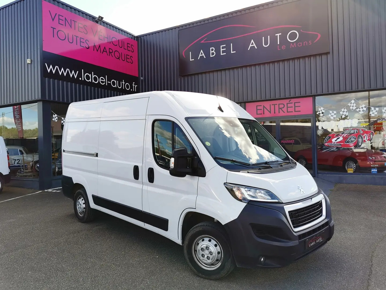 Peugeot Boxer 333 L2H2 2.2 BLUEHDI S&S 140CH ASPHALT - Krovininis mikroautobusas: foto 1 Peugeot Boxer 333 L2H2 2.2 BLUEHDI S&S 140CH ASPHALT - Krovininis mikroautobusas: foto 1