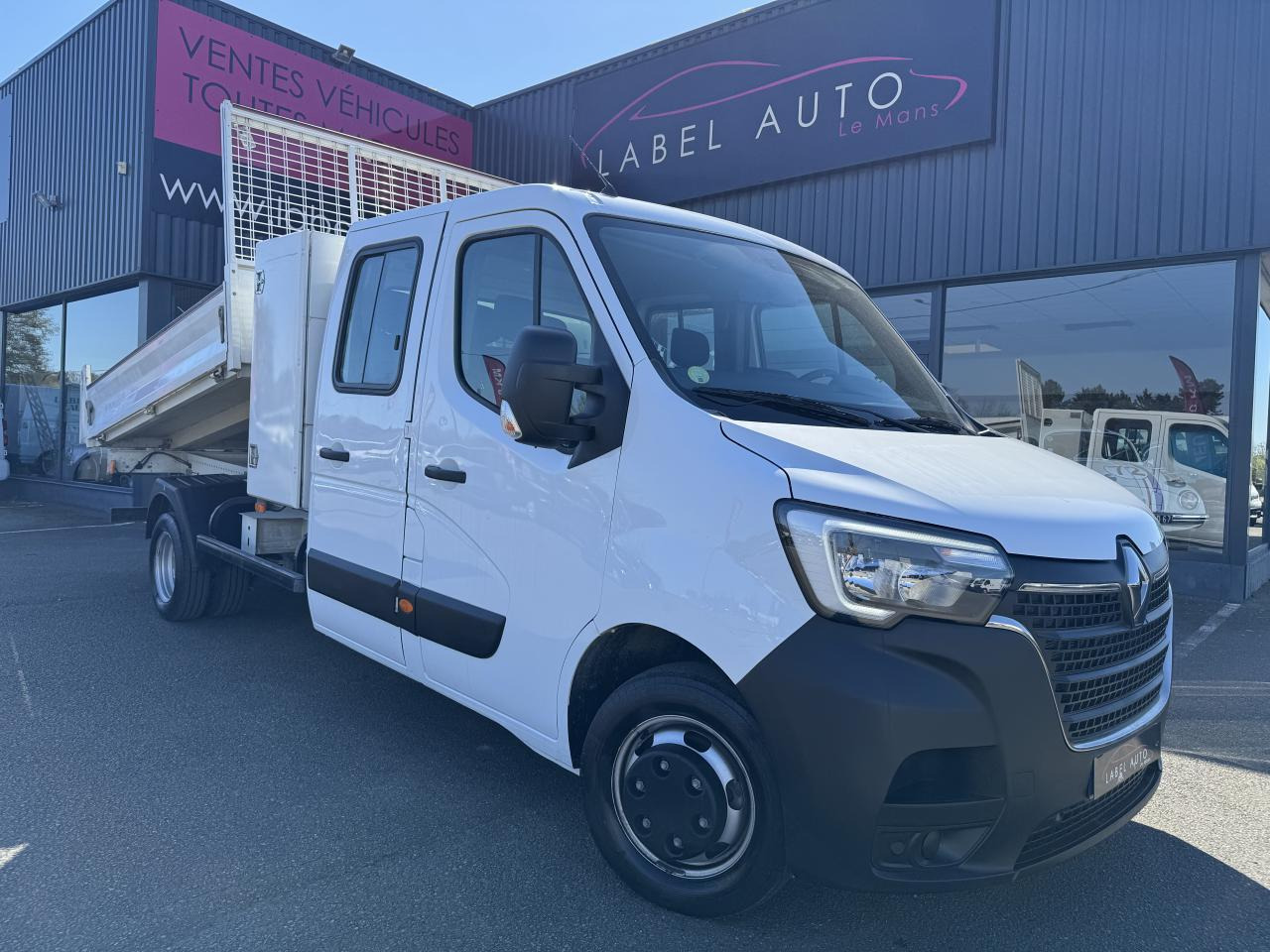 RENAULT MASTER 3T5 BENNE + COFFRE RJ DOUBLE CABINE 6 PL 2.3 DCI 130 CH CONFORT - Mažas savivartis: foto 2 RENAULT MASTER 3T5 BENNE + COFFRE RJ DOUBLE CABINE 6 PL 2.3 DCI 130 CH CONFORT - Mažas savivartis: foto 2