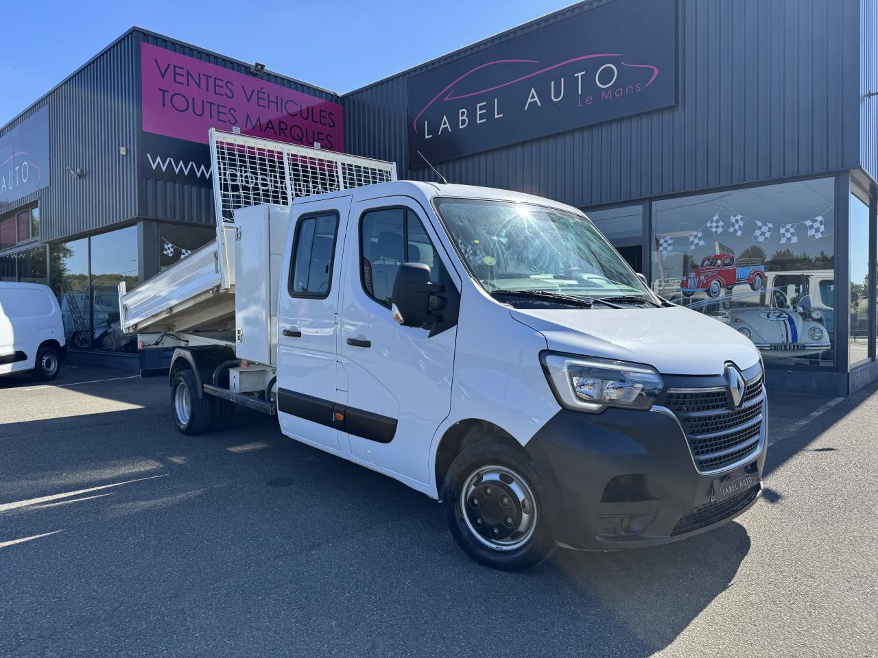 RENAULT MASTER 3T5 BENNE + COFFRE RJ DOUBLE CABINE 6 PL 2.3 DCI 130 CH CONFORT - Mažas savivartis: foto 2 RENAULT MASTER 3T5 BENNE + COFFRE RJ DOUBLE CABINE 6 PL 2.3 DCI 130 CH CONFORT - Mažas savivartis: foto 2