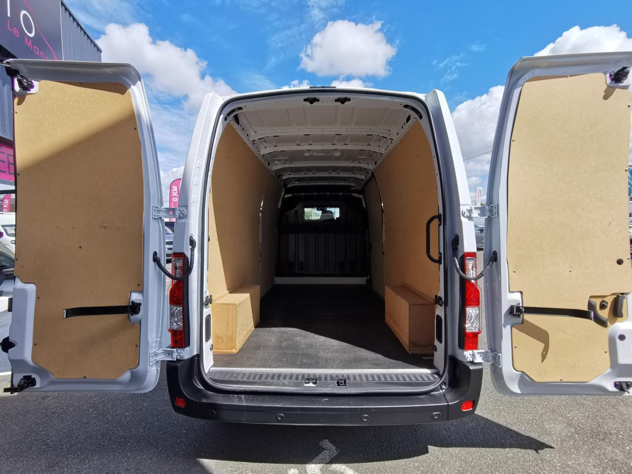Renault Master Grand Confort F3500 L3H2 2.3 Energy dCi - 150 III FOURGON Fourgon L3H2 Traction PHASE 3 - Krovininis mikroautobusas: foto 3 Renault Master Grand Confort F3500 L3H2 2.3 Energy dCi - 150 III FOURGON Fourgon L3H2 Traction PHASE 3 - Krovininis mikroautobusas: foto 3