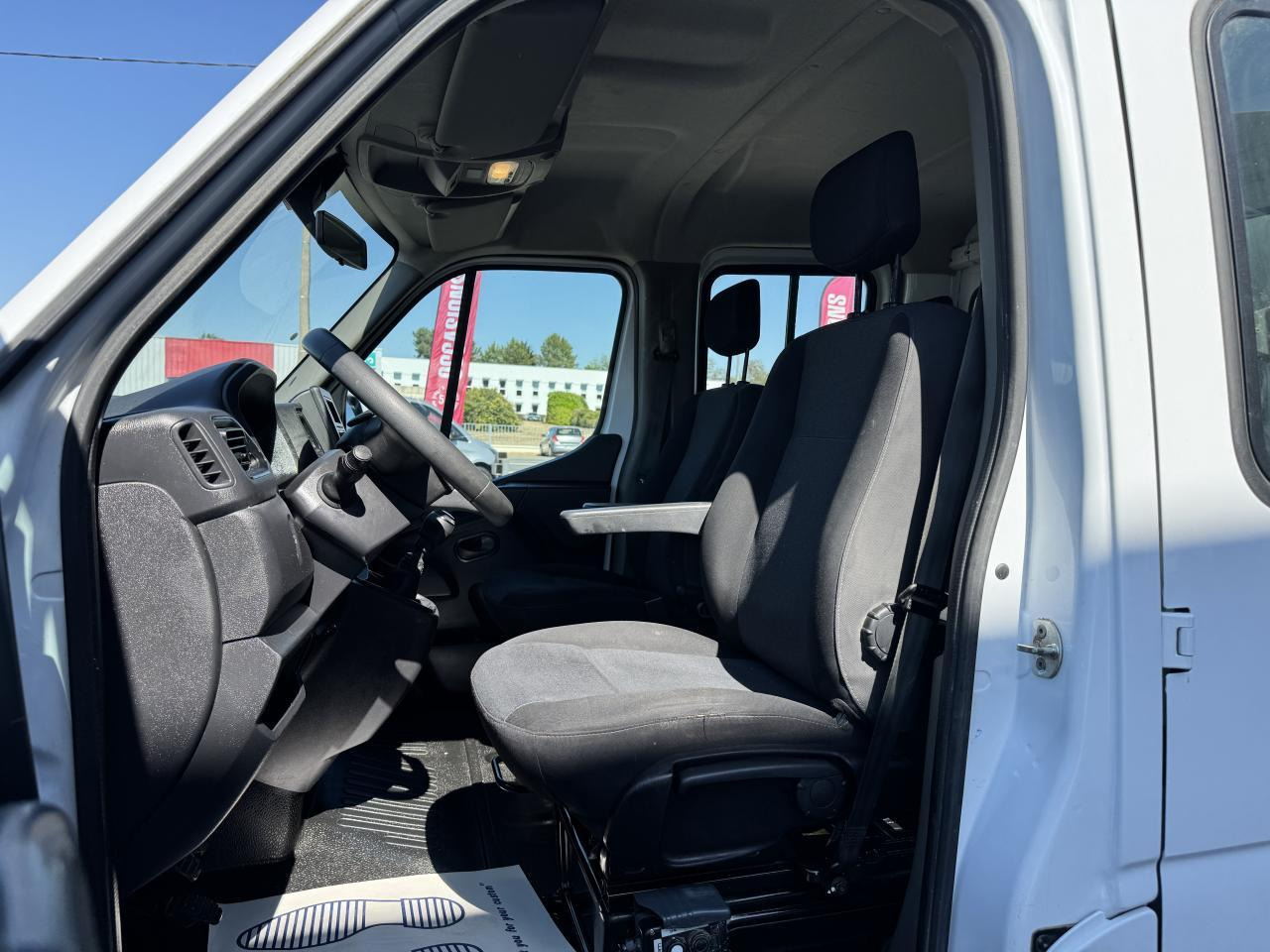 Renault Master RENAULT 3T5 BENNE + COFFRE RJ DOUBLE CABINE 6 PL 2.3 DCI 130 CH CONFORT + GPS + REGUL + CLIM - Mažas savivartis: foto 5 Renault Master RENAULT 3T5 BENNE + COFFRE RJ DOUBLE CABINE 6 PL 2.3 DCI 130 CH CONFORT + GPS + REGUL + CLIM - Mažas savivartis: foto 5