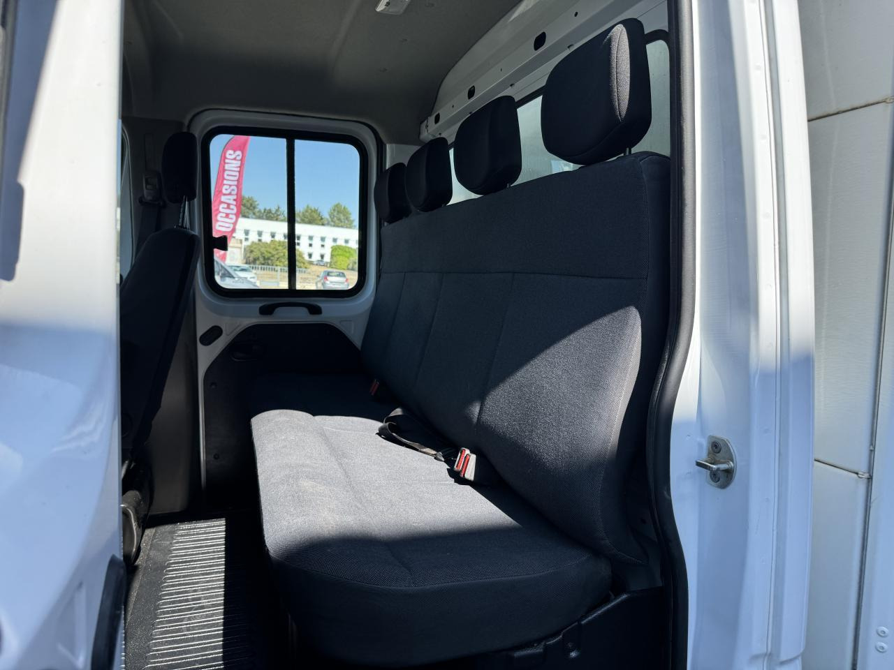 Renault Master RENAULT 3T5 BENNE + COFFRE RJ DOUBLE CABINE 6 PL 2.3 DCI 130 CH CONFORT + GPS + REGUL + CLIM - Mažas savivartis: foto 4 Renault Master RENAULT 3T5 BENNE + COFFRE RJ DOUBLE CABINE 6 PL 2.3 DCI 130 CH CONFORT + GPS + REGUL + CLIM - Mažas savivartis: foto 4
