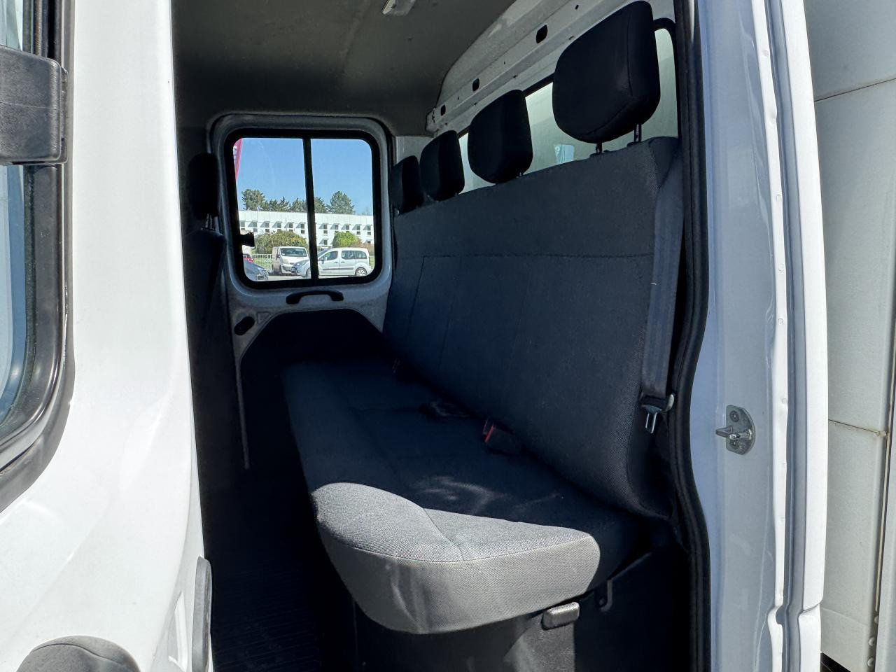 Renault Master RENAULT 3T5 BENNE + COFFRE RJ DOUBLE CABINE 6 PL 2.3 DCI 130 CH CONFORT + GPS + REGUL + CLIM - Mažas savivartis: foto 5 Renault Master RENAULT 3T5 BENNE + COFFRE RJ DOUBLE CABINE 6 PL 2.3 DCI 130 CH CONFORT + GPS + REGUL + CLIM - Mažas savivartis: foto 5