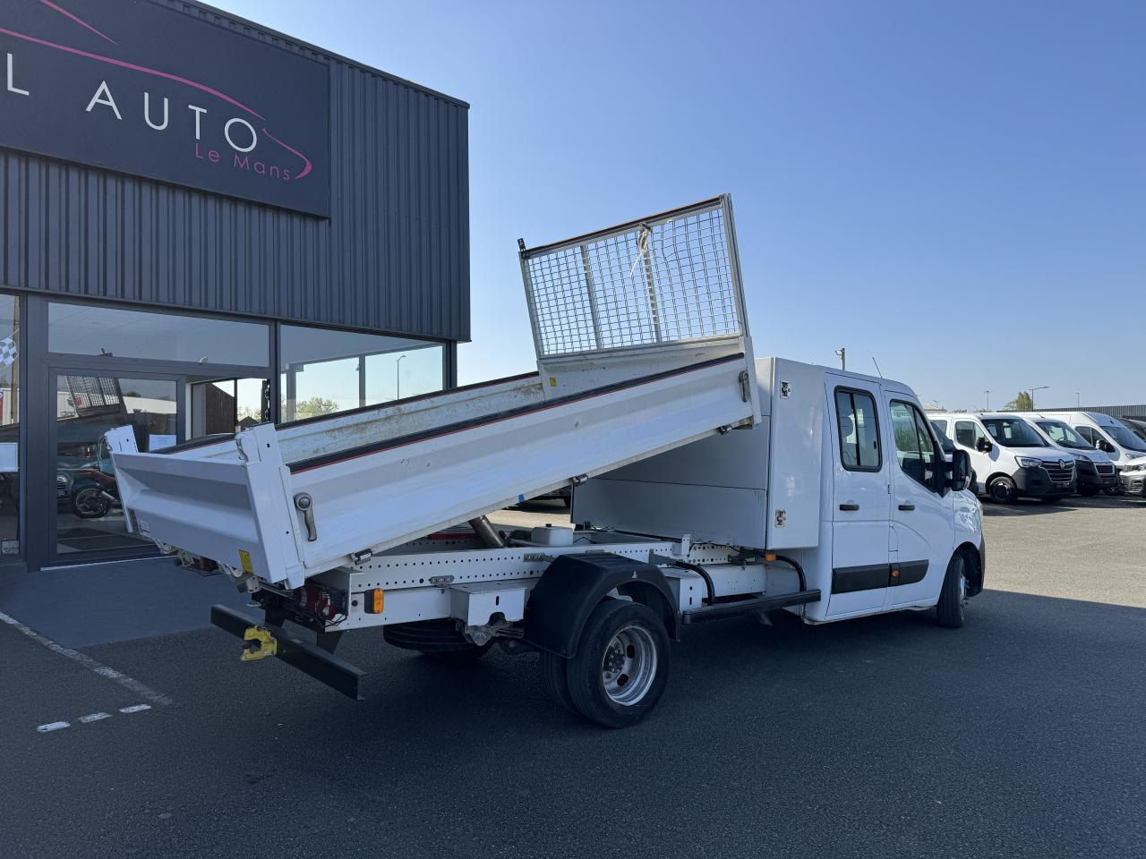Renault Master combi RENAULT 3T5 BENNE + COFFRE RJ DOUBLE CABINE 6 PL 2.3 DCI 130 CH CONFORT + GPS + REGUL + CLIM - Mažas savivartis: foto 5 Renault Master combi RENAULT 3T5 BENNE + COFFRE RJ DOUBLE CABINE 6 PL 2.3 DCI 130 CH CONFORT + GPS + REGUL + CLIM - Mažas savivartis: foto 5