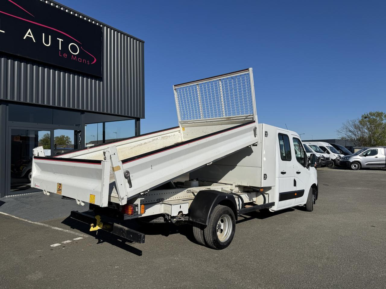 Renault Master combi RENAULT 3T5 BENNE + COFFRE RJ DOUBLE CABINE 6 PL 2.3 DCI 130 CH CONFORT + GPS + REGUL + CLIM - Mažas savivartis: foto 5 Renault Master combi RENAULT 3T5 BENNE + COFFRE RJ DOUBLE CABINE 6 PL 2.3 DCI 130 CH CONFORT + GPS + REGUL + CLIM - Mažas savivartis: foto 5