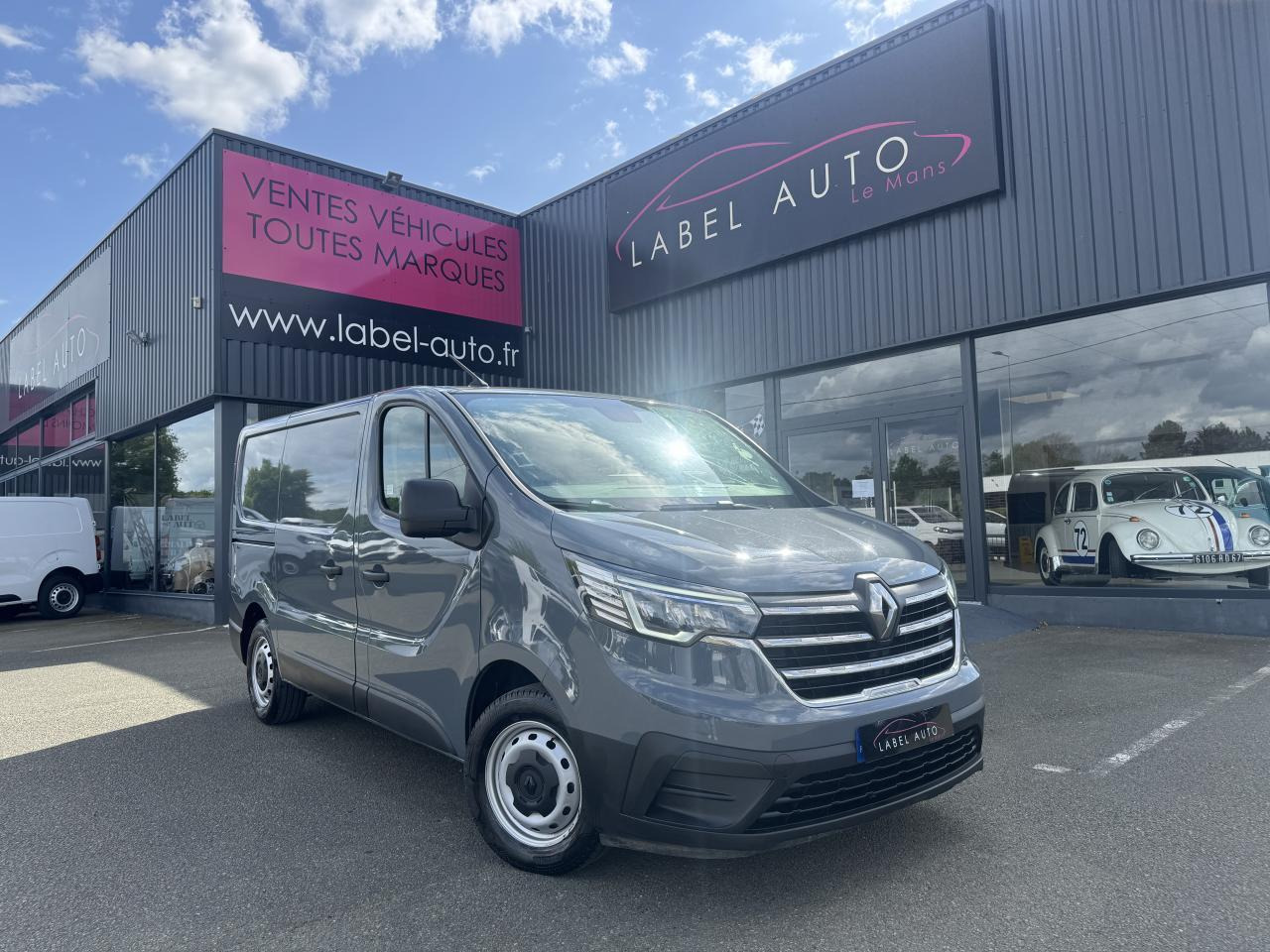 Renault Trafic L1H1 2T8 2.0 BLUE DCI 130CH GRAND CONFORT - Krovininis mikroautobusas: foto 1 Renault Trafic L1H1 2T8 2.0 BLUE DCI 130CH GRAND CONFORT - Krovininis mikroautobusas: foto 1