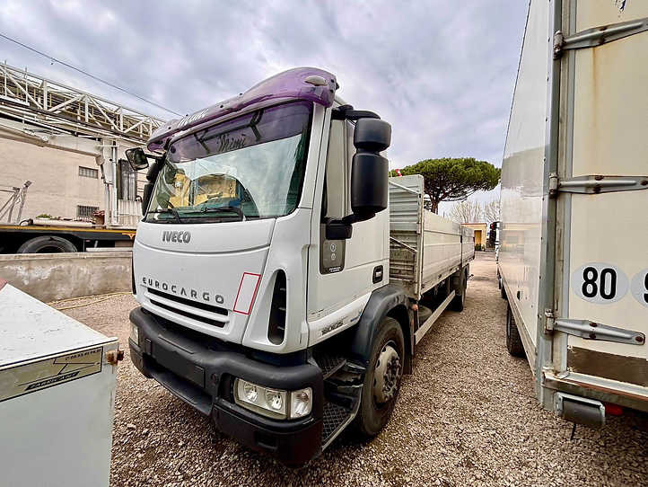 Iveco EUROCARGO 180E25 CASSONE FISSO - Platforminis/ Bortinis sunkvežimis: foto 3 Iveco EUROCARGO 180E25 CASSONE FISSO - Platforminis/ Bortinis sunkvežimis: foto 3