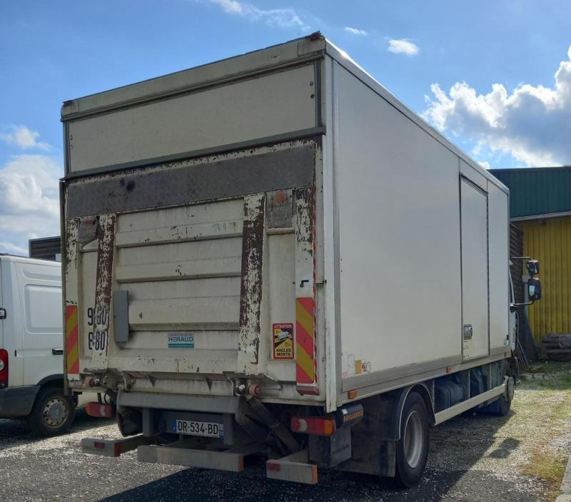 Renault D 4X2 180cv - Furgonas sunkvežimis: foto 3 Renault D 4X2 180cv - Furgonas sunkvežimis: foto 3