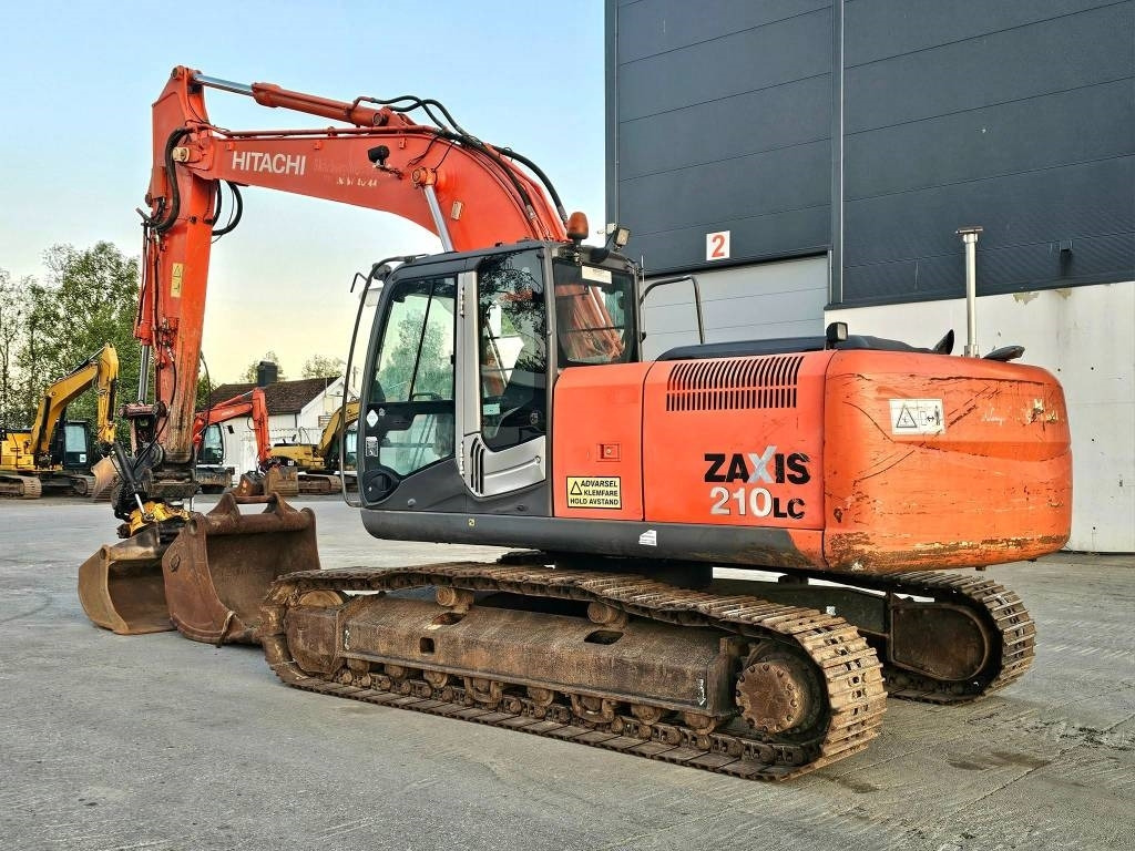 Hitachi ZX 210 LC-3 - Vikšrinis ekskavatorius: foto 3 Hitachi ZX 210 LC-3 - Vikšrinis ekskavatorius: foto 3