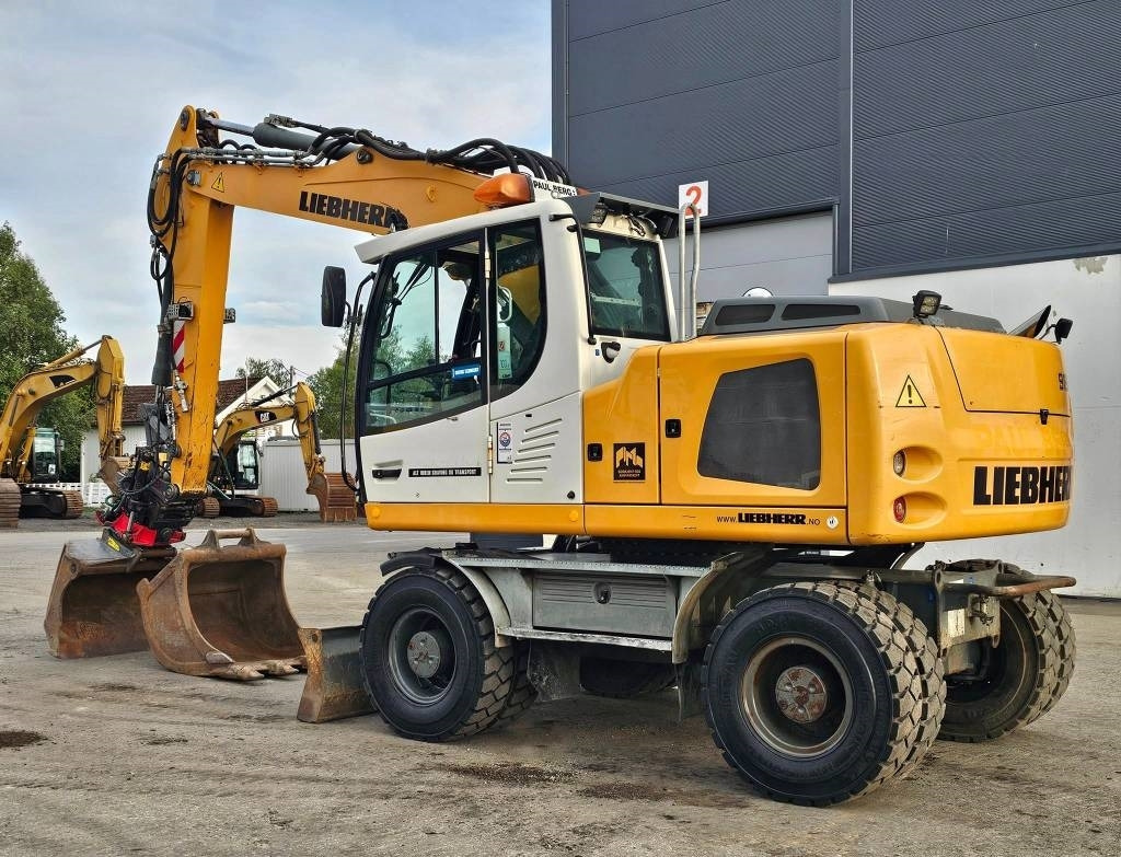 Liebherr A 916 - Ratinis ekskavatorius: foto 3 Liebherr A 916 - Ratinis ekskavatorius: foto 3