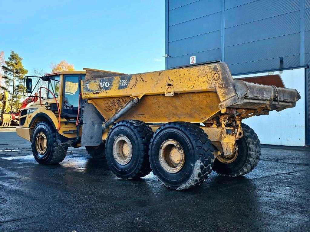 Volvo A 25 G - Šarnyrinis savivartis: foto 3 Volvo A 25 G - Šarnyrinis savivartis: foto 3