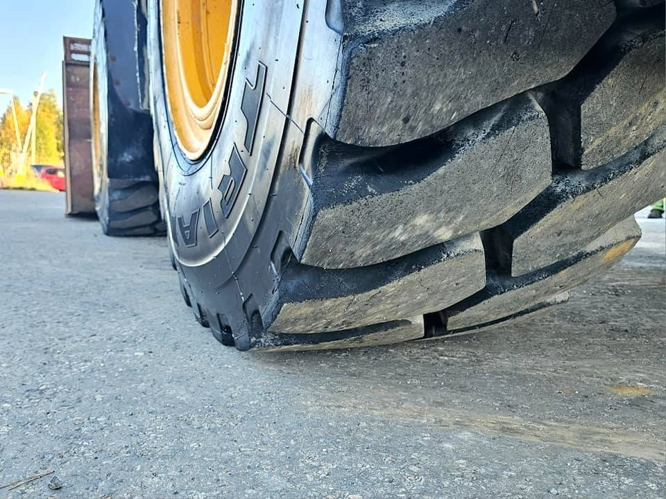 Ratinis krautuvas Volvo L 110 H: foto 19