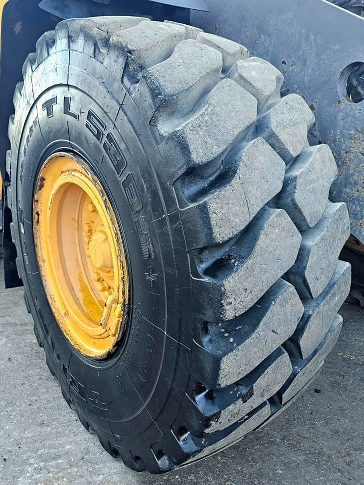 Ratinis krautuvas Volvo L 110 H: foto 15