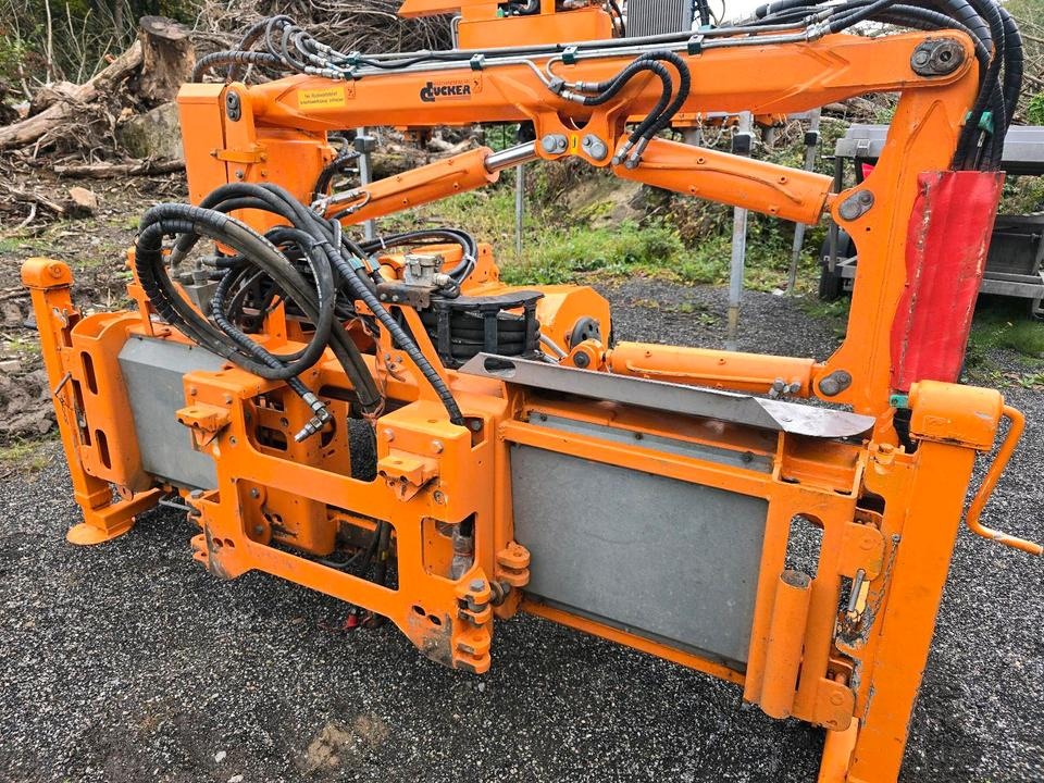 Dücker DUA 700 für Fendt Deutz Böschungsmäher Böschungsmulcher Traktor Bankettmäher 800 600 Mulag Una MHU - Šienapjovė: foto 2 Dücker DUA 700 für Fendt Deutz Böschungsmäher Böschungsmulcher Traktor Bankettmäher 800 600 Mulag Una MHU - Šienapjovė: foto 2