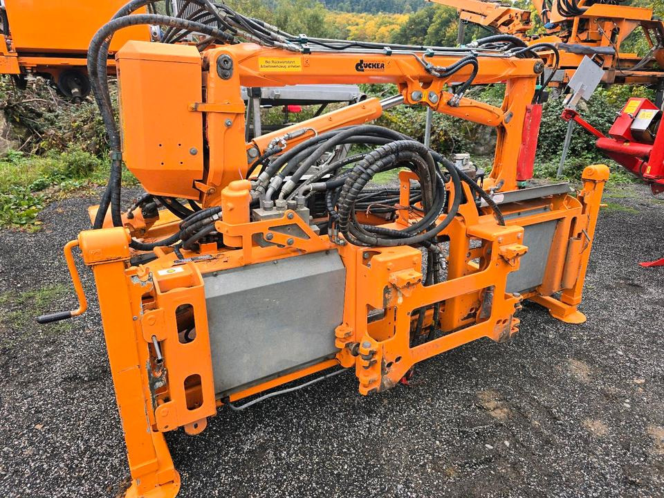 Dücker DUA 700 für Fendt Deutz Böschungsmäher Böschungsmulcher Traktor Bankettmäher 800 600 Mulag Una MHU - Šienapjovė: foto 3 Dücker DUA 700 für Fendt Deutz Böschungsmäher Böschungsmulcher Traktor Bankettmäher 800 600 Mulag Una MHU - Šienapjovė: foto 3