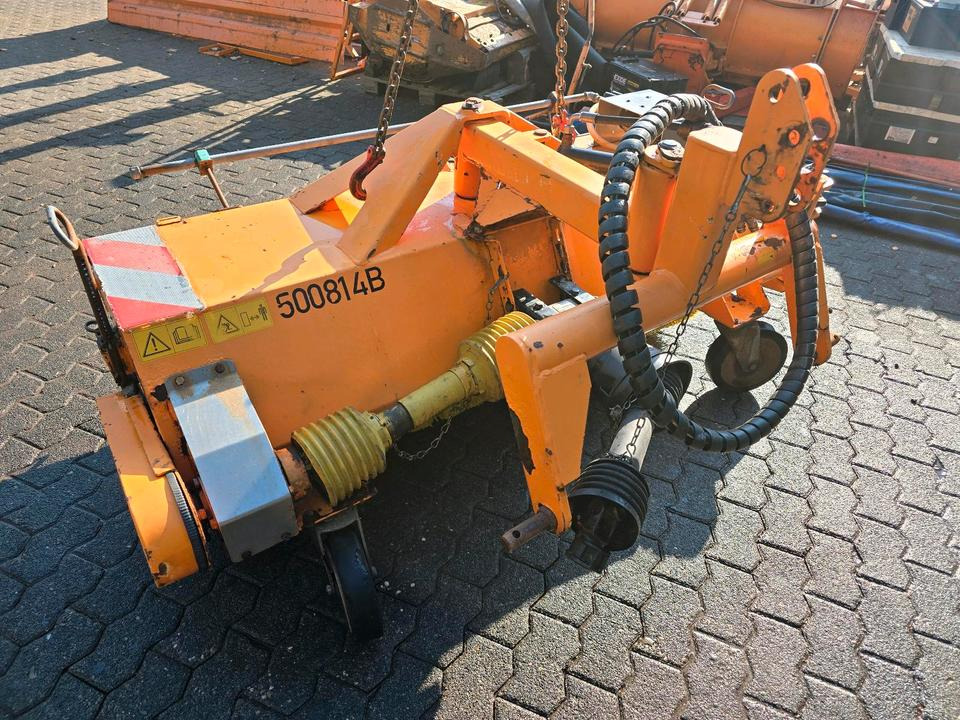Dücker HDK 160 Kehrmaschine Straßenkehrmaschine Kehrbesen für Multicar Tremo Iseki Kubota - Rotacinė šluota: foto 3 Dücker HDK 160 Kehrmaschine Straßenkehrmaschine Kehrbesen für Multicar Tremo Iseki Kubota - Rotacinė šluota: foto 3