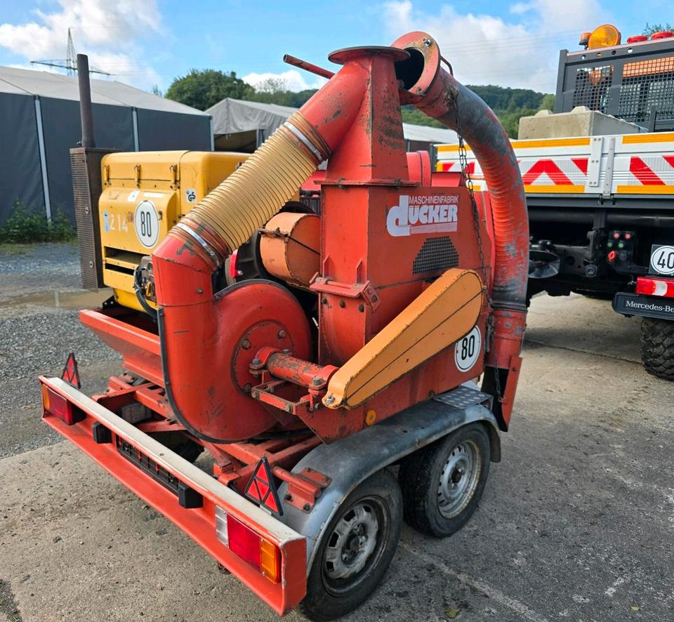 Dücker HM 760 Holzhacker Holzhäcksler Holzhackschnitzler Hacker Häcksler Hatz Diesel 4L40C - Medienos smulkintuvas: foto 1 Dücker HM 760 Holzhacker Holzhäcksler Holzhackschnitzler Hacker Häcksler Hatz Diesel 4L40C - Medienos smulkintuvas: foto 1