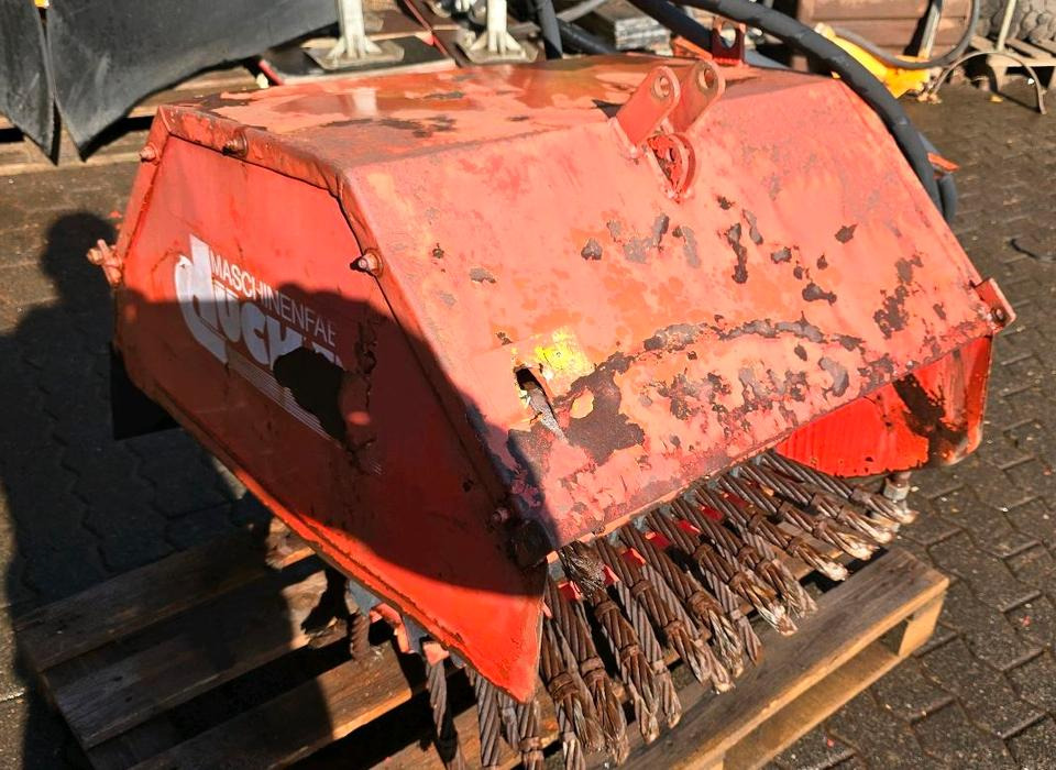 Dücker RWB 600 Radialwildkrautbürste Pflasterputzer Wildkrautbürste Flächenbürste Wildkrautbürste für Mähausleger UNA 500 600 MKM FME FMK 500 600 700 Böschungsmäher Böschungsmulcher DUA 700 800 - Rotacinė šluota: foto 5 Dücker RWB 600 Radialwildkrautbürste Pflasterputzer Wildkrautbürste Flächenbürste Wildkrautbürste für Mähausleger UNA 500 600 MKM FME FMK 500 600 700 Böschungsmäher Böschungsmulcher DUA 700 800 - Rotacinė šluota: foto 5