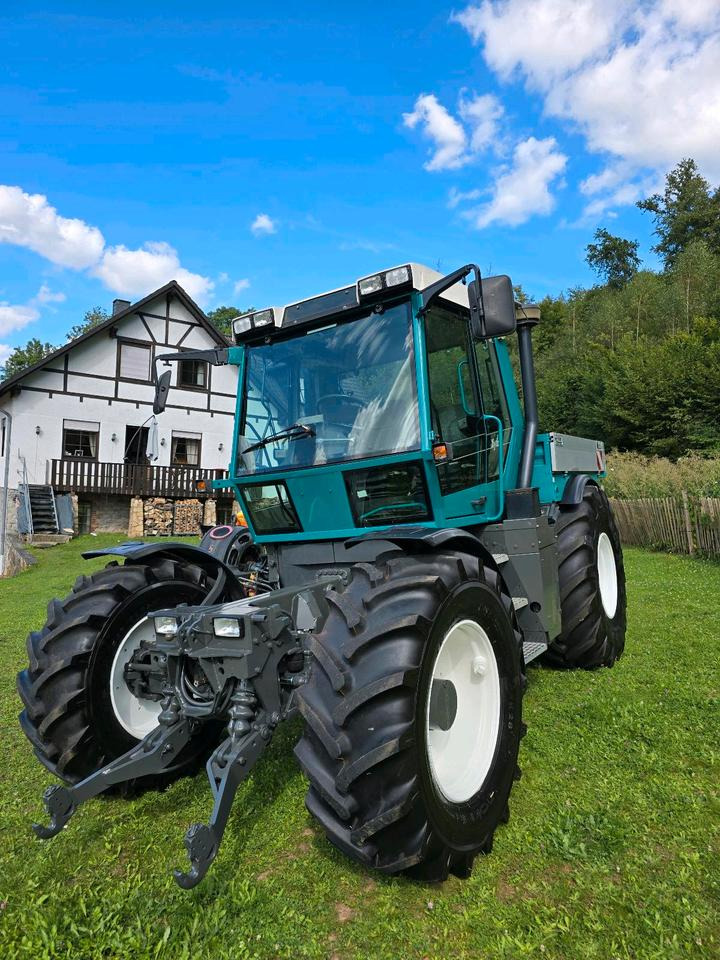 Fendt Xylon 524 Ez. 2003 50kmh 7900 Stunden Traktor Schlepper 522 520 - Traktorius su dideliu klirensu: foto 2 Fendt Xylon 524 Ez. 2003 50kmh 7900 Stunden Traktor Schlepper 522 520 - Traktorius su dideliu klirensu: foto 2
