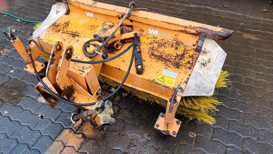 Kehrmaschine für Iseki Kleintraktor Traktor Kehrbesen Kubota Multicar Tremo - Rotacinė šluota: foto 1 Kehrmaschine für Iseki Kleintraktor Traktor Kehrbesen Kubota Multicar Tremo - Rotacinė šluota: foto 1