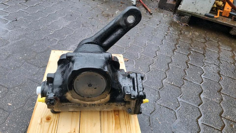 Lenkgetriebe Unimog 405 U423 Servolenkung 430 427 429 527 530 Mercedes Benz - Vairo pavara - Komunalinė/ Specializuota technika: foto 1 Lenkgetriebe Unimog 405 U423 Servolenkung 430 427 429 527 530 Mercedes Benz - Vairo pavara - Komunalinė/ Specializuota technika: foto 1