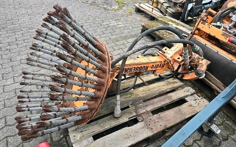 Mulag Flächenbürste Wildkrautbürste für Mähausleger MKM FME FMK 500 600 700 Böschungsmäher Böschungsmulcher - Rotacinė šluota: foto 1 Mulag Flächenbürste Wildkrautbürste für Mähausleger MKM FME FMK 500 600 700 Böschungsmäher Böschungsmulcher - Rotacinė šluota: foto 1