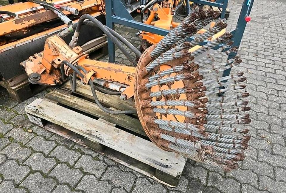 Mulag Flächenbürste Wildkrautbürste für Mähausleger MKM FME FMK 500 600 700 Böschungsmäher Böschungsmulcher - Rotacinė šluota: foto 2 Mulag Flächenbürste Wildkrautbürste für Mähausleger MKM FME FMK 500 600 700 Böschungsmäher Böschungsmulcher - Rotacinė šluota: foto 2