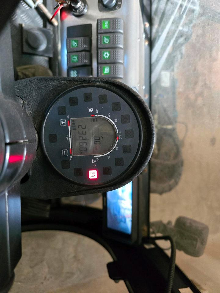 Nilfisk City Ranger 3500 Kehrmaschine Straßenkehrmaschine mit Schmidt Bediendisplay Hako Kehreinheit lizingą Nilfisk City Ranger 3500 Kehrmaschine Straßenkehrmaschine mit Schmidt Bediendisplay Hako Kehreinheit: foto 8