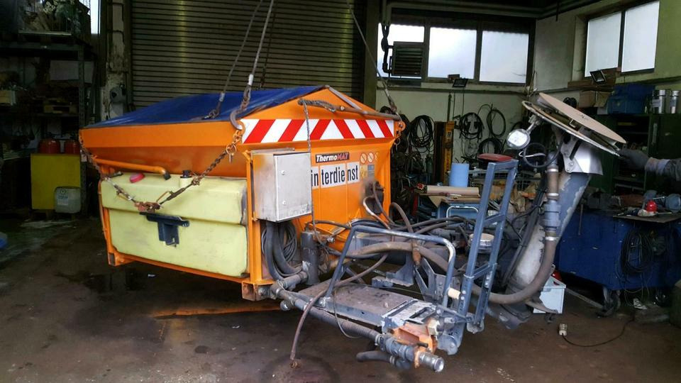 Salzstreuer Schmidt Winterdienst Unimog Multicar Tremo Fendt deut - Smėlio/ Druskos barstytuvas: foto 5 Salzstreuer Schmidt Winterdienst Unimog Multicar Tremo Fendt deut - Smėlio/ Druskos barstytuvas: foto 5