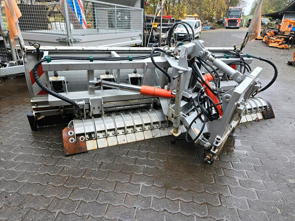 Springer SSL 2902-3 Schneepflug Schneeschild Schneeschieber Unimog 405 U300 400 500 423 427 Schmidt Beilhack Mercedes-Benz - Sniego peilis: foto 1 Springer SSL 2902-3 Schneepflug Schneeschild Schneeschieber Unimog 405 U300 400 500 423 427 Schmidt Beilhack Mercedes-Benz - Sniego peilis: foto 1