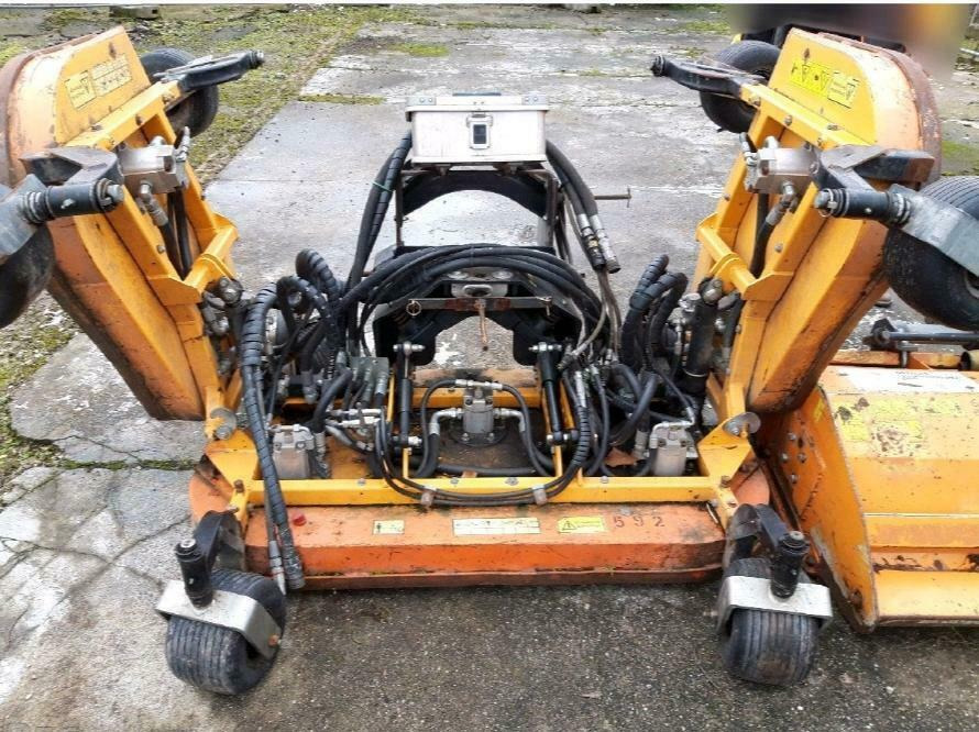 Stensballe Mähdeck 340cm Sichelmähwerk für Reformtrac Metrac Böschungsmulcher Sichelmähdeck terratrac Metrac Reform Hangmäher - Vejapjovė: foto 1 Stensballe Mähdeck 340cm Sichelmähwerk für Reformtrac Metrac Böschungsmulcher Sichelmähdeck terratrac Metrac Reform Hangmäher - Vejapjovė: foto 1