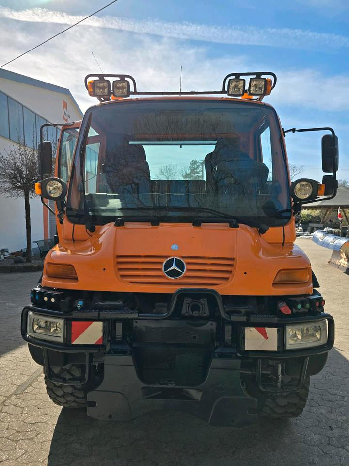 Unimog 405/10 U400 Bluetec 5 Leistungshydraulik Hydrostat U 400 500 300 Mercedes-Benz 318 218 430 423 427 - Sniego valymo mašina: foto 4 Unimog 405/10 U400 Bluetec 5 Leistungshydraulik Hydrostat U 400 500 300 Mercedes-Benz 318 218 430 423 427 - Sniego valymo mašina: foto 4
