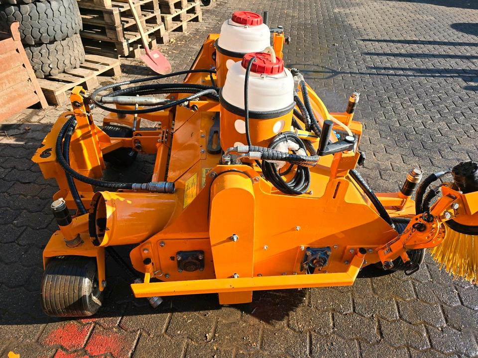 Wicke LSD 120 RA Laubsaugdüse Kehrmaschine Laubsauger für Hansa M31 - Rotacinė šluota: foto 4 Wicke LSD 120 RA Laubsaugdüse Kehrmaschine Laubsauger für Hansa M31 - Rotacinė šluota: foto 4