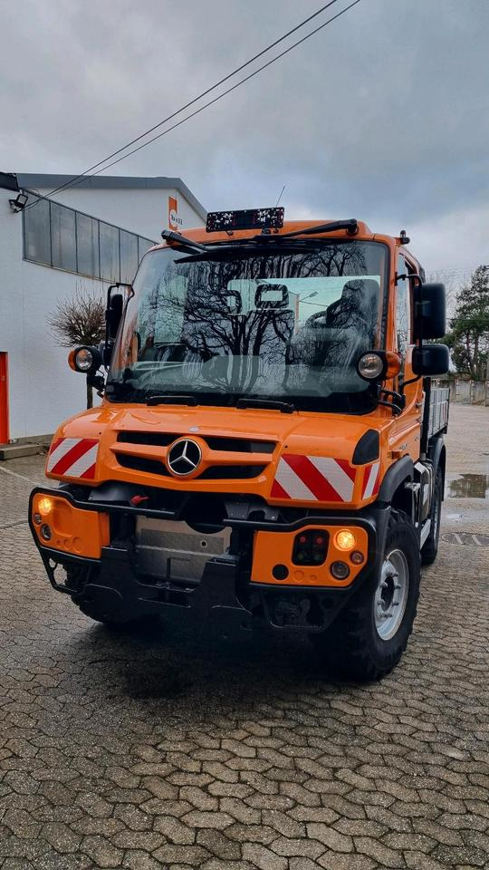 Zu vermieten Unimog 405 U318 423 429 430 Mercedes Benz 318 527 Vermietung - Sniego valymo mašina: foto 2 Zu vermieten Unimog 405 U318 423 429 430 Mercedes Benz 318 527 Vermietung - Sniego valymo mašina: foto 2