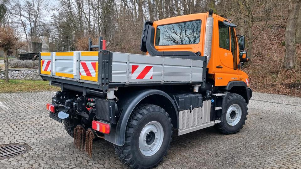 Zu vermieten Unimog 405 U318 423 429 430 Mercedes Benz 318 527 Vermietung - Sniego valymo mašina: foto 4 Zu vermieten Unimog 405 U318 423 429 430 Mercedes Benz 318 527 Vermietung - Sniego valymo mašina: foto 4