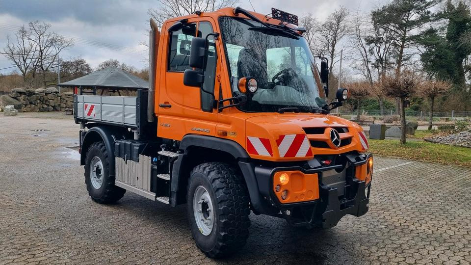 Zu vermieten Unimog 405 U318 423 429 430 Mercedes Benz 318 527 Vermietung - Sniego valymo mašina: foto 1 Zu vermieten Unimog 405 U318 423 429 430 Mercedes Benz 318 527 Vermietung - Sniego valymo mašina: foto 1