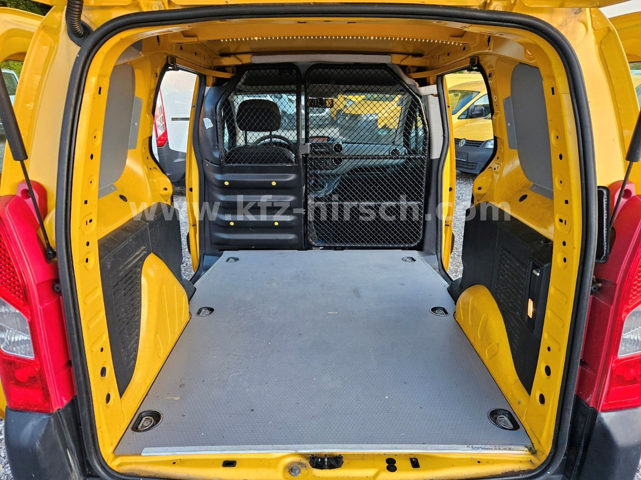 Citroën Berlingo 75 Hdi EURO5 , 2xSchiebetüre, 1.Hand, - Mažas furgonas: foto 5 Citroën Berlingo 75 Hdi EURO5 , 2xSchiebetüre, 1.Hand, - Mažas furgonas: foto 5