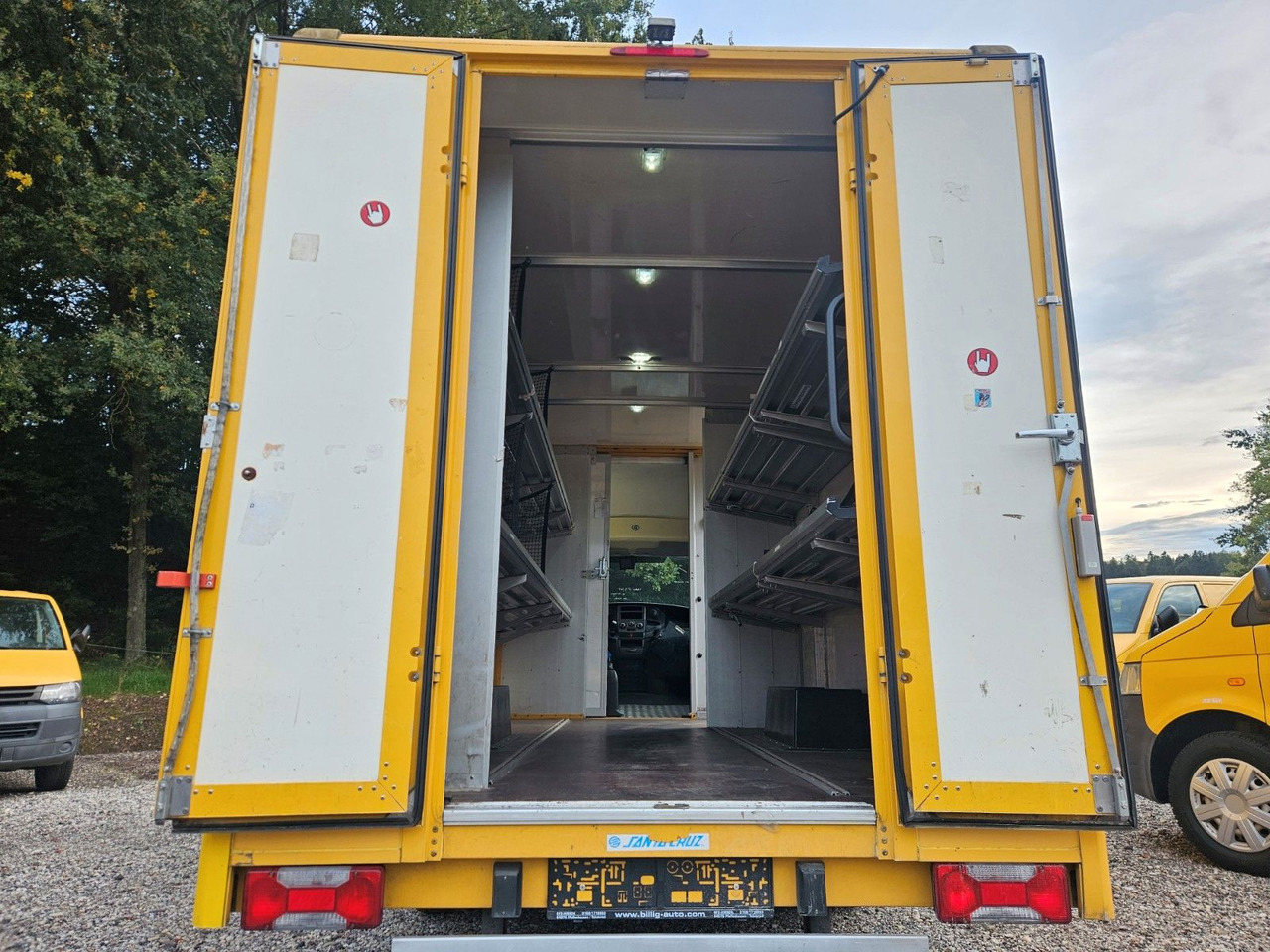 Iveco Daily EURO5 Integralkoffer Koffer Postkoffer - Furgonas su krovinių dėže: foto 4 Iveco Daily EURO5 Integralkoffer Koffer Postkoffer - Furgonas su krovinių dėže: foto 4