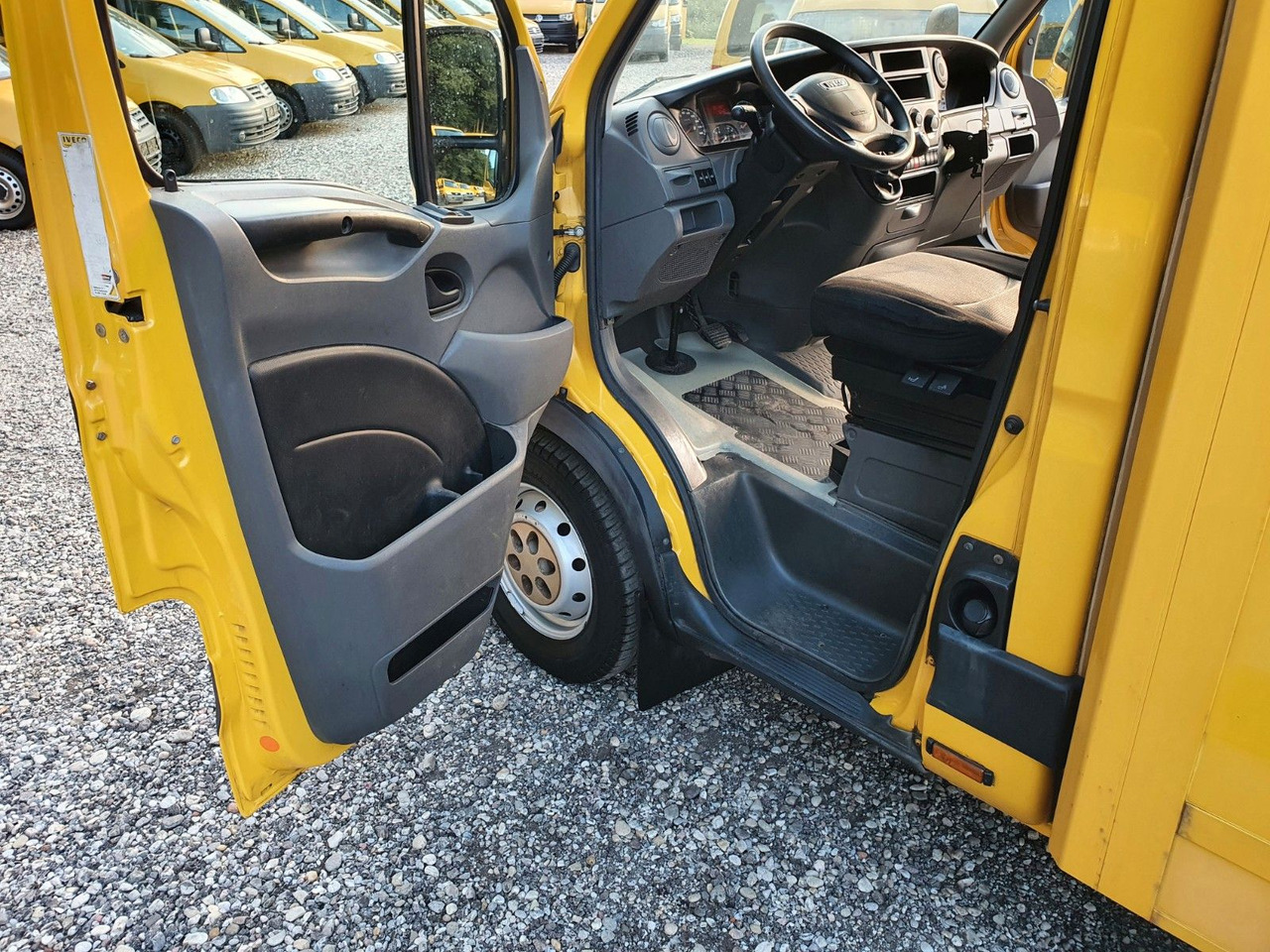 Furgonas su krovinių dėže Iveco Daily Koffer*EURO 5*Maxi*1.Hand*Luftfederung: foto 14