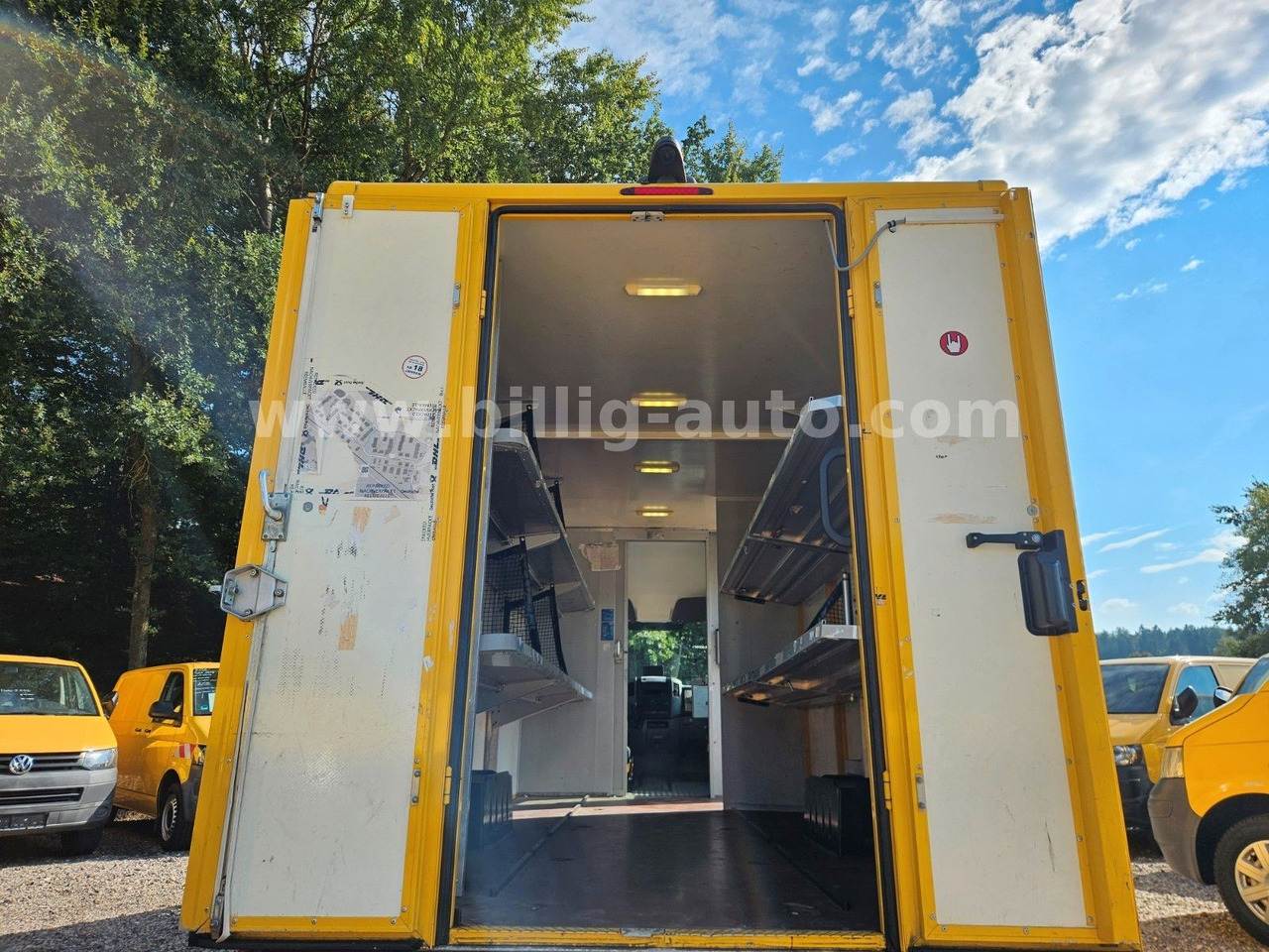Mercedes-Benz Sprinter Koffer Integralkoffer Camper Wohnmobil - Furgonas su krovinių dėže: foto 4 Mercedes-Benz Sprinter Koffer Integralkoffer Camper Wohnmobil - Furgonas su krovinių dėže: foto 4