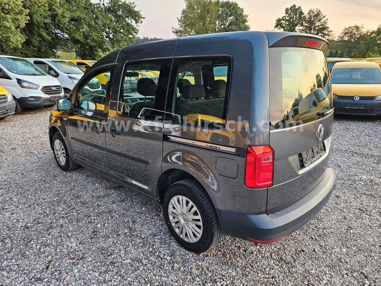 Volkswagen Caddy Temp*Sitzhzg*Navi*Blueth*2xSchiebetüre*1Hd - Keleivinis furgonas: foto 5 Volkswagen Caddy Temp*Sitzhzg*Navi*Blueth*2xSchiebetüre*1Hd - Keleivinis furgonas: foto 5