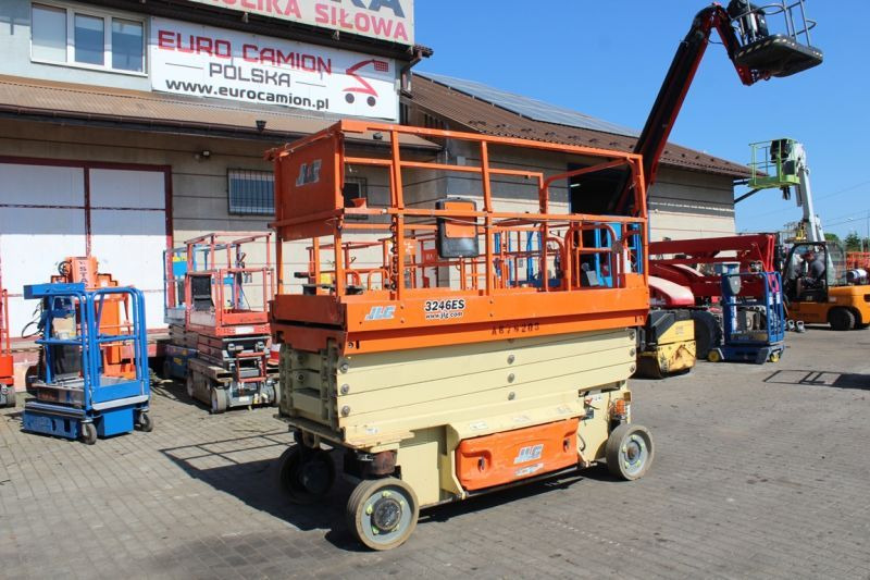 Podnośnik nożycowy elektryczny 12 m JLG 3246 ES - Žirklinis keltuvas: foto 1 Podnośnik nożycowy elektryczny 12 m JLG 3246 ES - Žirklinis keltuvas: foto 1