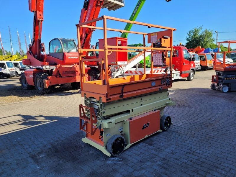 Podnośnik nożycowy elektryczny 8 m JLG 6RS - Žirklinis keltuvas: foto 3 Podnośnik nożycowy elektryczny 8 m JLG 6RS - Žirklinis keltuvas: foto 3