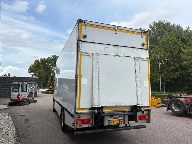 DAF XF 105.460 SUPER SPACE CAB / GEISOLEERDE OPBOUW / DHOLLANDIA 2500 kg / LOW KM - Furgonas sunkvežimis: foto 3 DAF XF 105.460 SUPER SPACE CAB / GEISOLEERDE OPBOUW / DHOLLANDIA 2500 kg / LOW KM - Furgonas sunkvežimis: foto 3